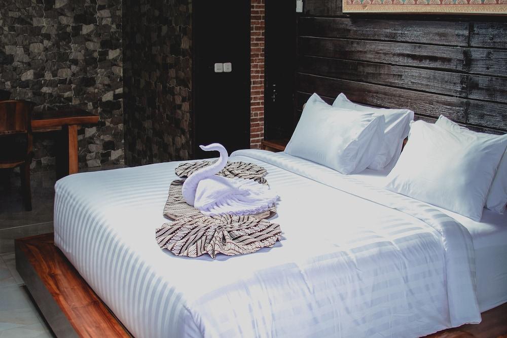 Sri Abi Ratu Villas Sukawati Exterior foto