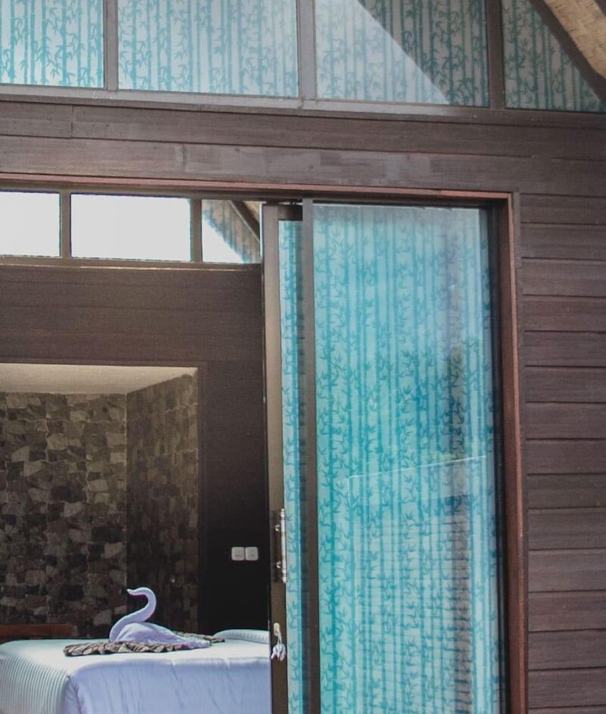 Sri Abi Ratu Villas Sukawati Exterior foto