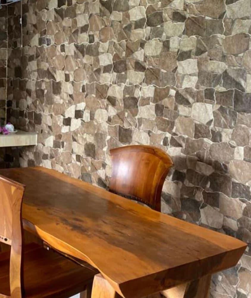 Sri Abi Ratu Villas Sukawati Exterior foto
