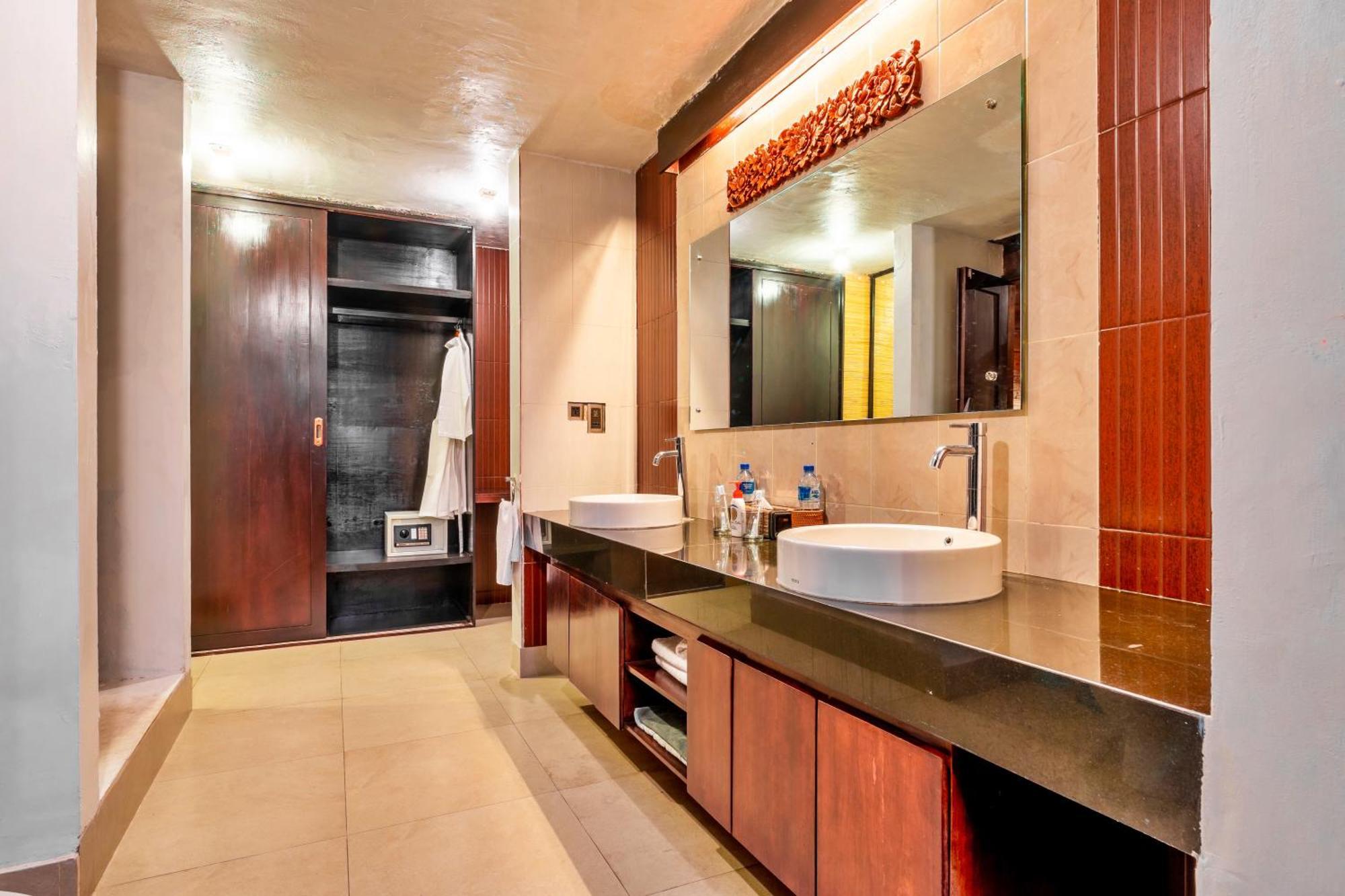 Sri Abi Ratu Villas Sukawati Exterior foto