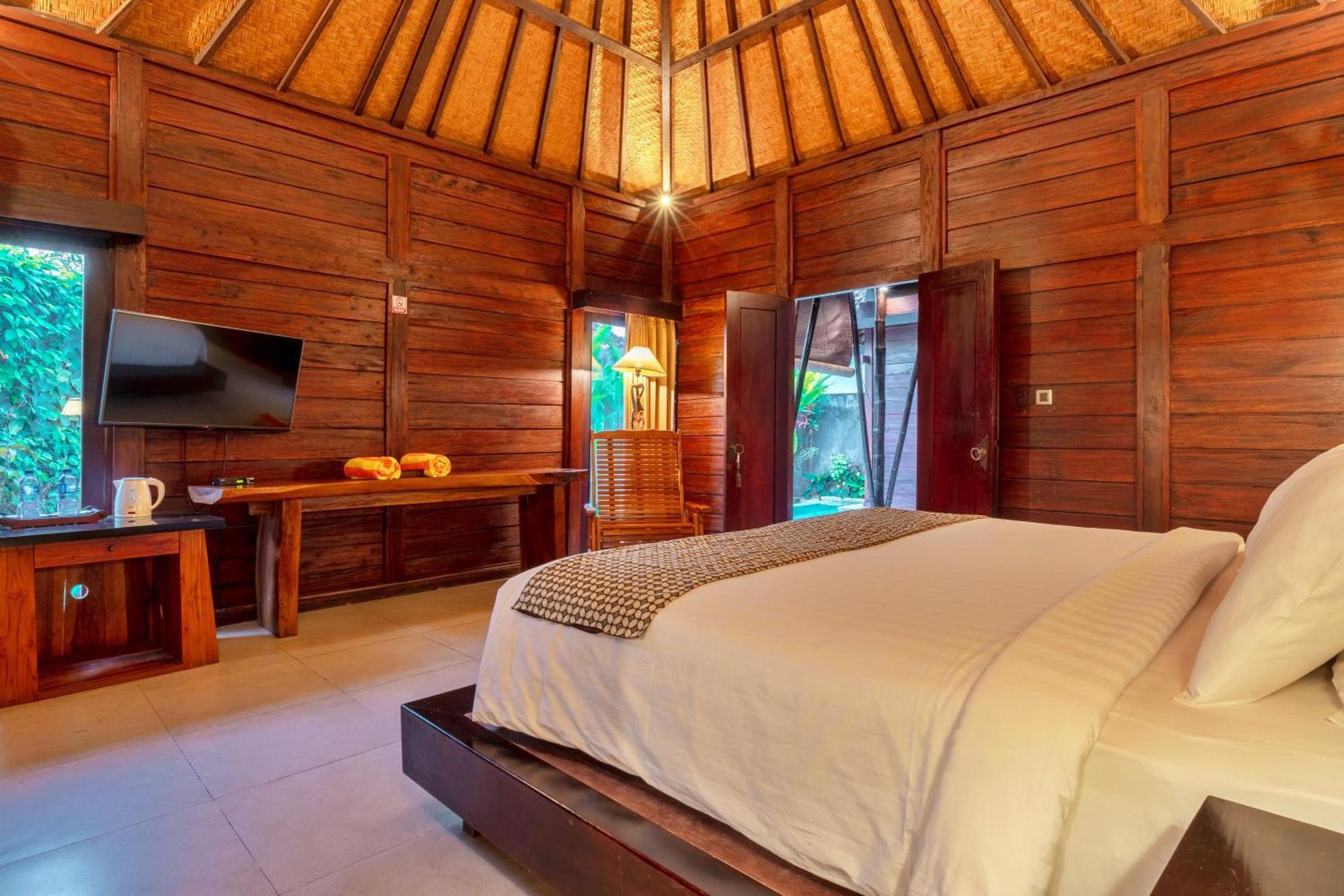 Sri Abi Ratu Villas Sukawati Exterior foto